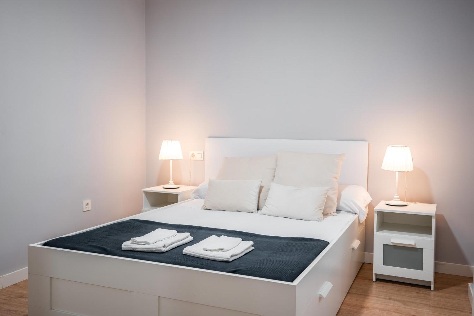 Qh Estacion De Tren Apartment Гранада Екстериор снимка