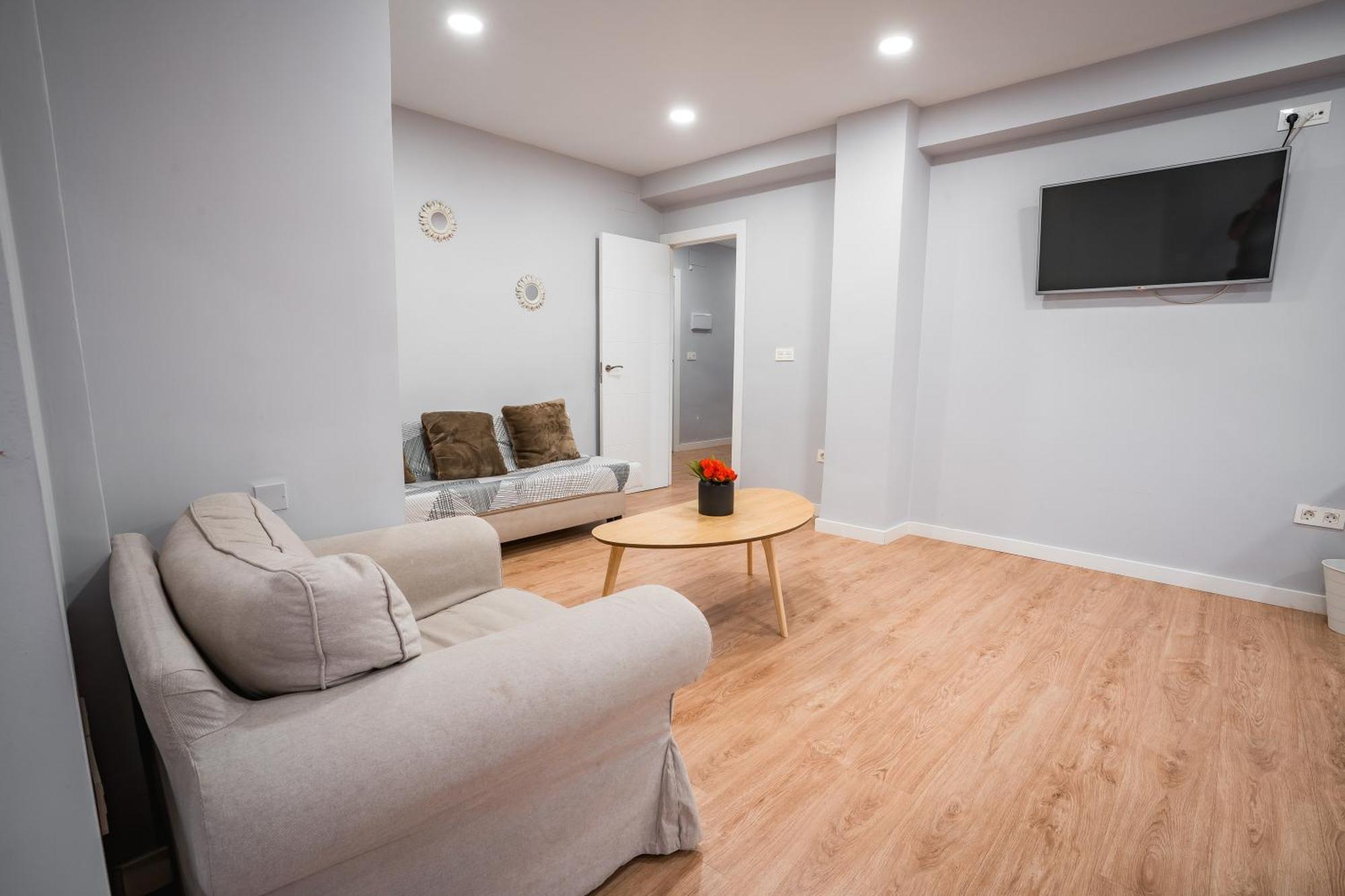 Qh Estacion De Tren Apartment Гранада Екстериор снимка