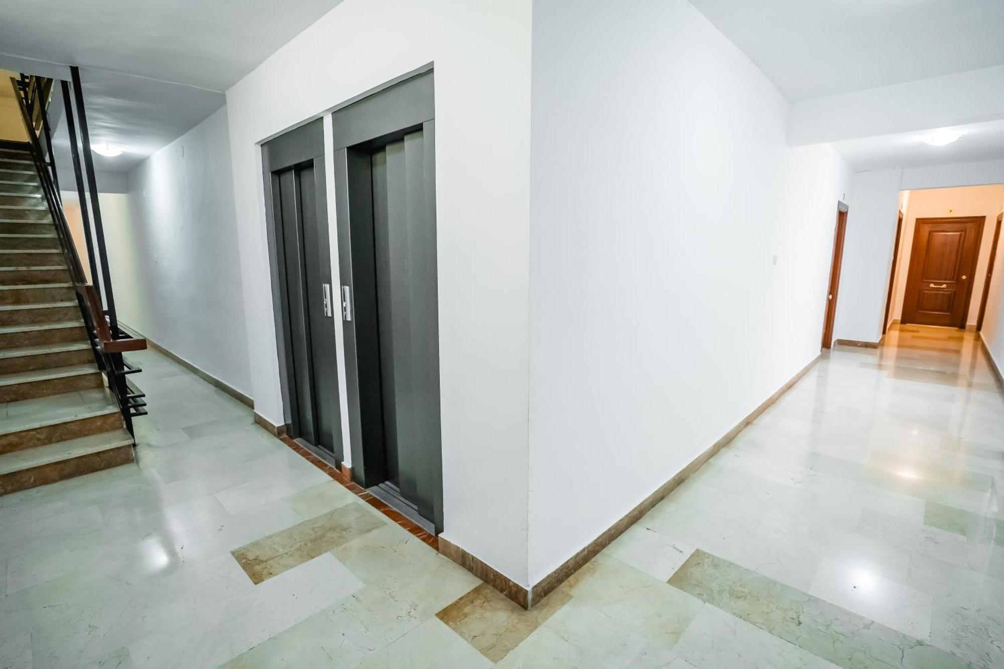 Qh Estacion De Tren Apartment Гранада Екстериор снимка
