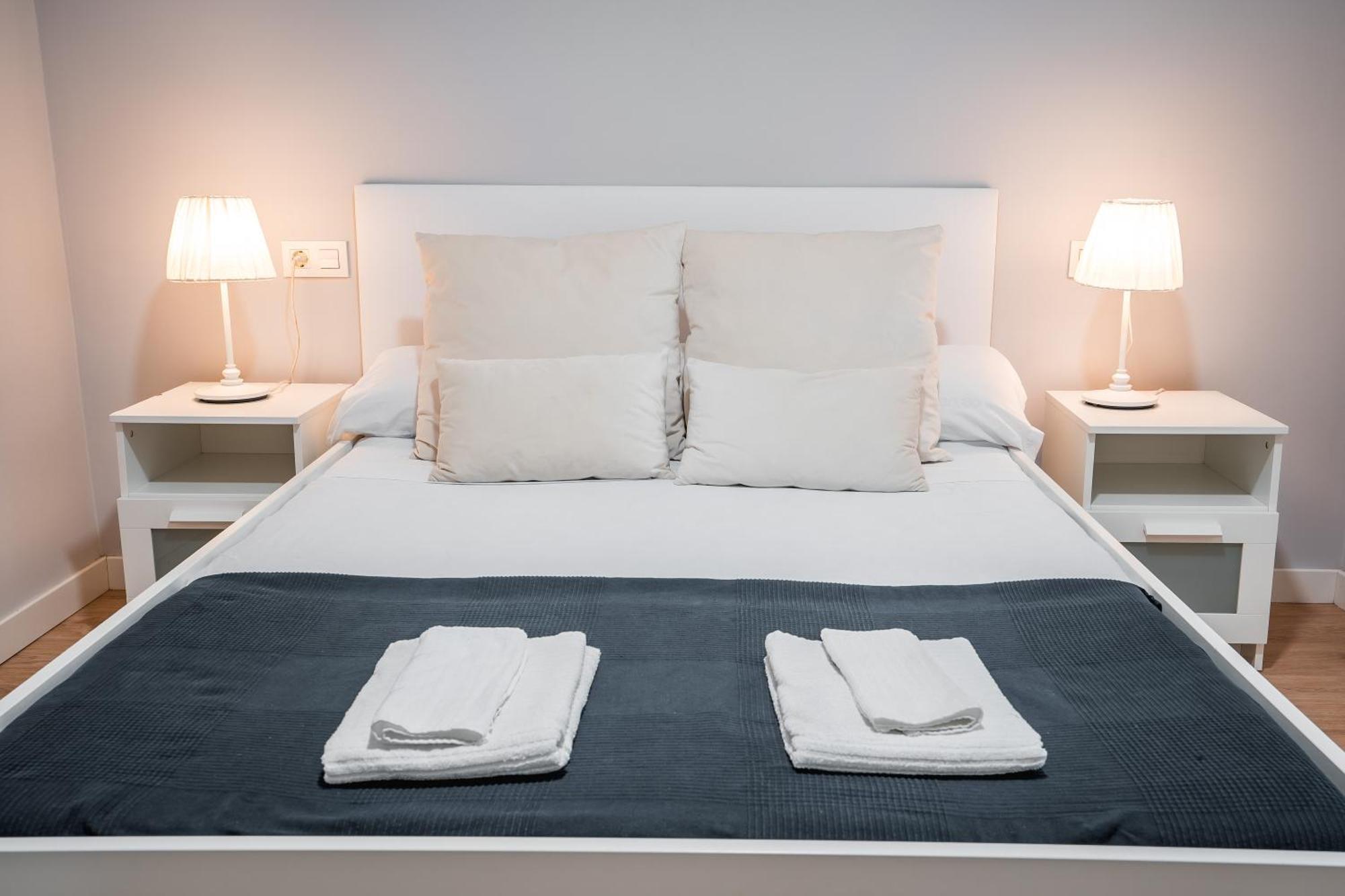 Qh Estacion De Tren Apartment Гранада Екстериор снимка